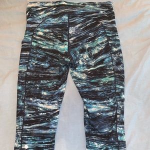 Lululemon Cropped Leggings!!
